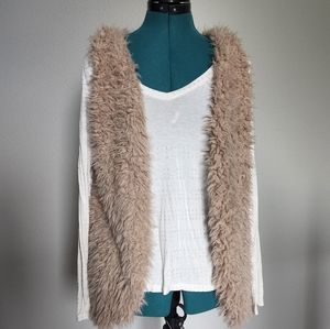Belle Du Jour 2-PC Faux-Fur Vest + Long Sleeve Set Large